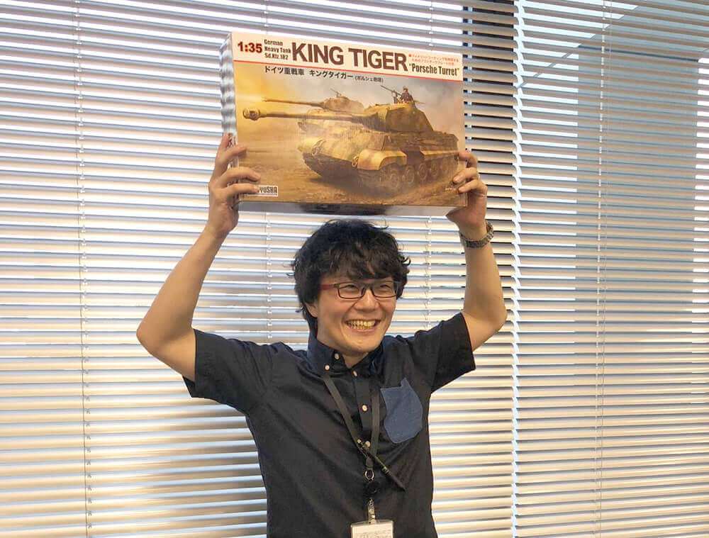 喜ぶ藤田