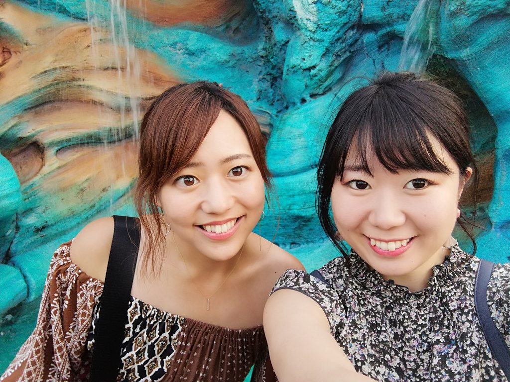 先日ディズニーに行きました。海外旅行に向けて働きます★
