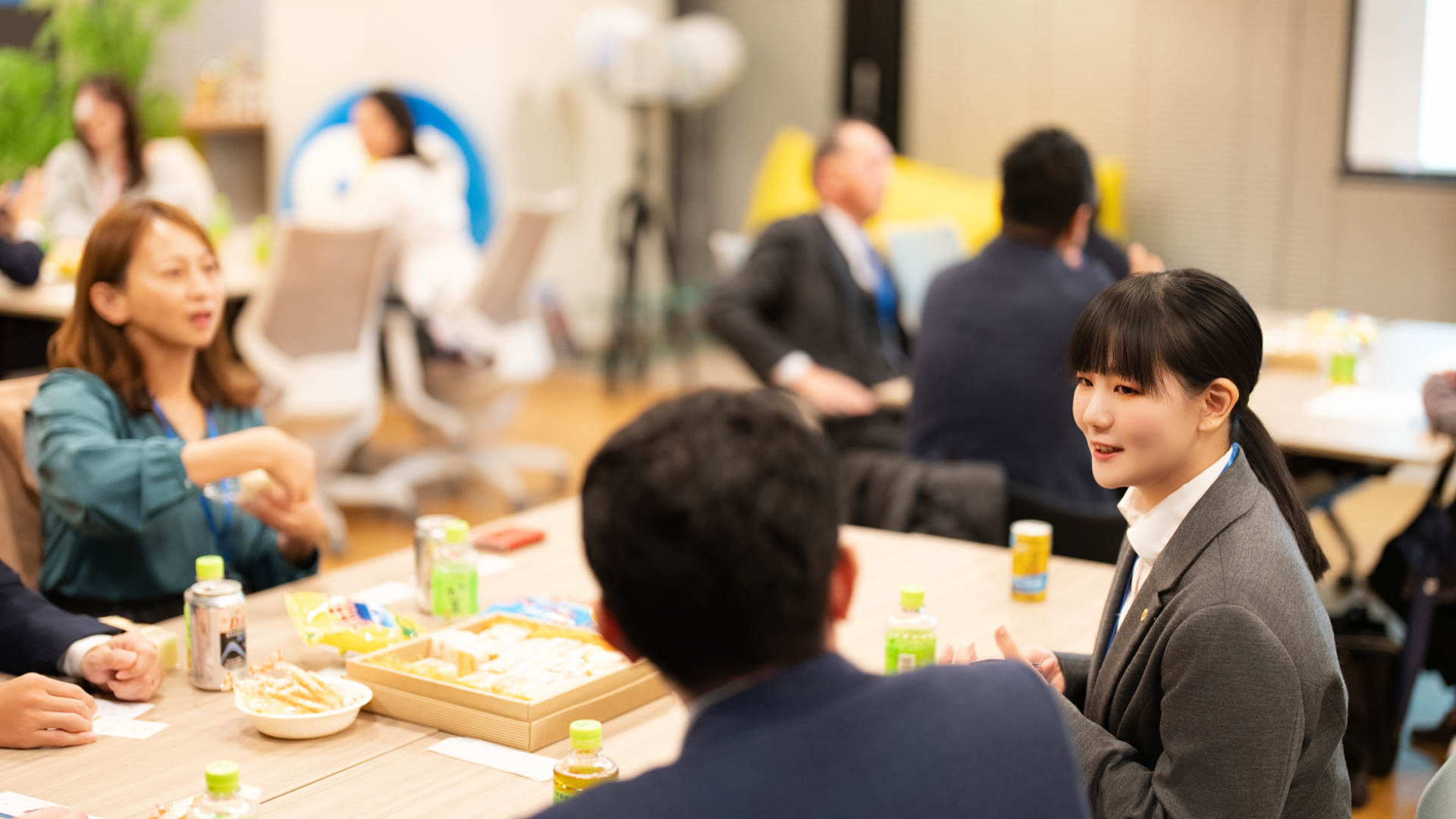 画像：カオナビ社労士コミュニティでの交流の様子